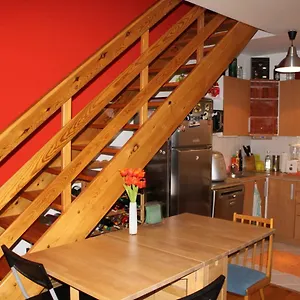Apartment Sunny Two-story Kyje, Prag
