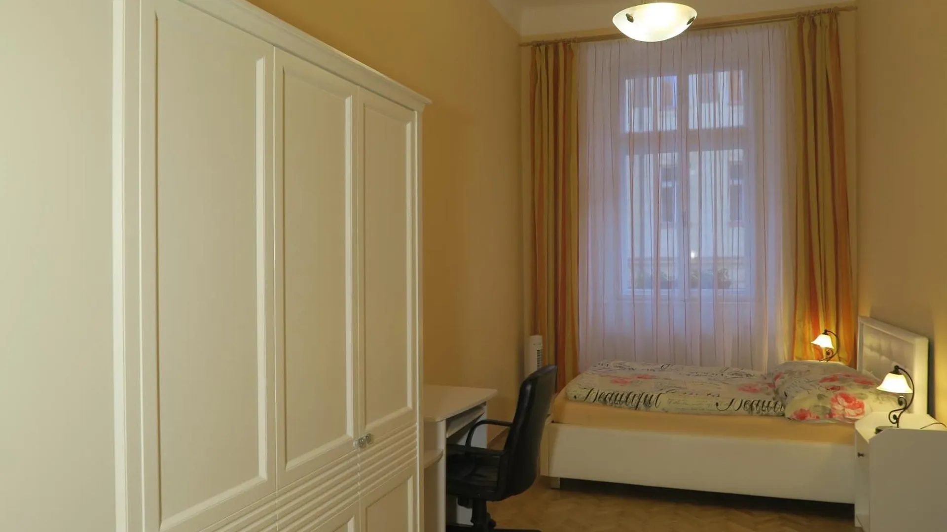 Apartments Near Lesser Town Prag 0*,