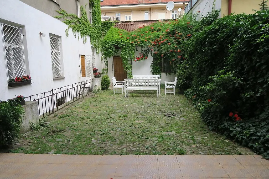 Apartments Near Lesser Town Prag