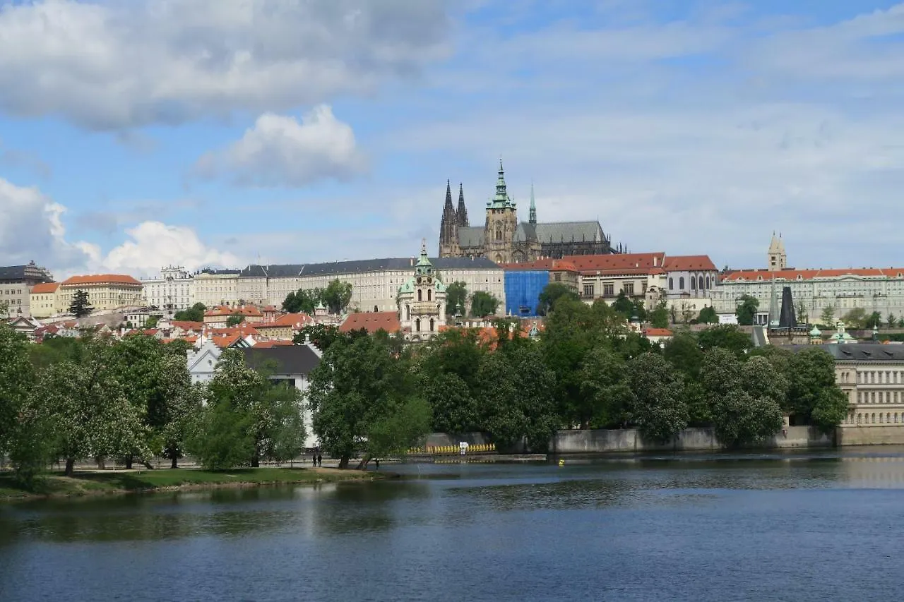 Apartments Near Lesser Town Prag
