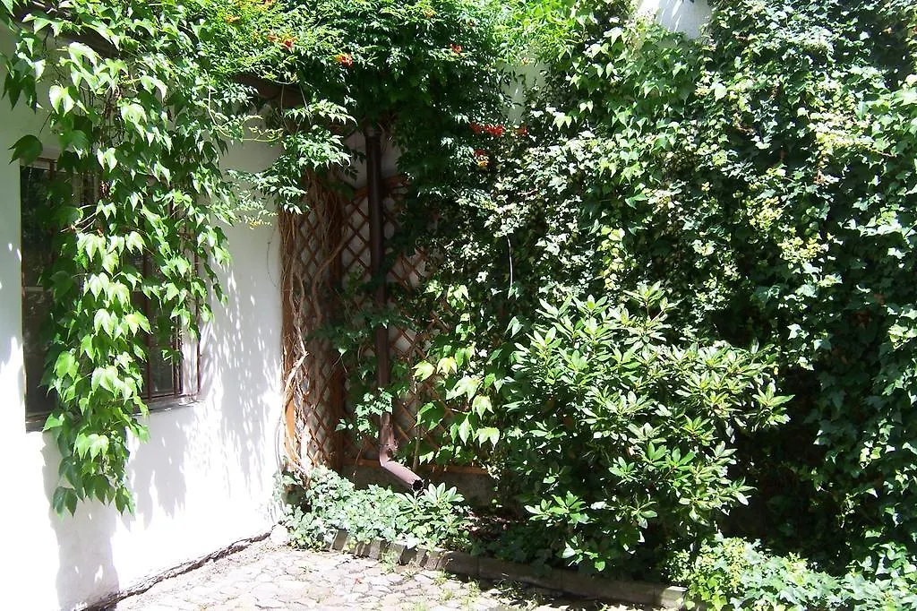 Apartments Near Lesser Town Πράγα